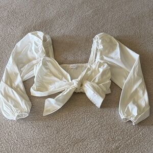 Mable Knot-Front Puff Sleeve Crop Top in White Small